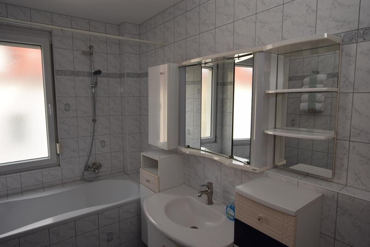 Apartment Stuttgart Suedheim Buitenkant foto